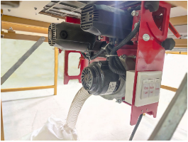 DELTAMACHINERY DM-10 
  Пильный блок  с  раздельными  моторами на основную и подрезную пилу и двигателем аспирационной установки 
 

 
