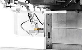 Stalex BFM2200 Servo 
  Защита от стружки  
 Прозрачный экран практически полностью закрывает рабочую зону и препятствует вылету стружки в глаза оператора  
