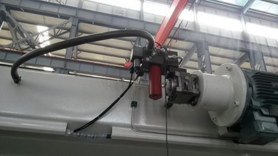 ERMAKSAN Power Bend  Сервогидравлическая система HOERBIGER (Германия)  Полное управление с ЧПУ всеми электро-гидравлическими системами, включая блок клапанов давления, блок клапанов синхронизации, блок клапанов подачи 